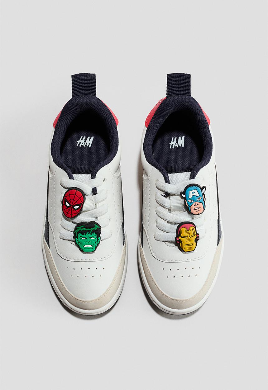 H&M - Trainers - white/marvel comics