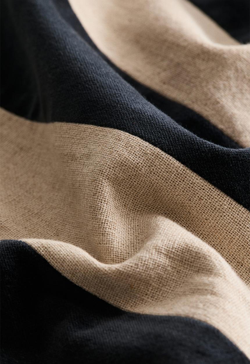 H&M - Linen-blend cushion cover - light beige/black striped