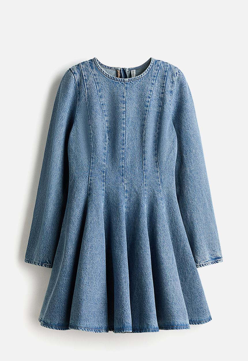 H&M - Flared-skirt denim dress - denim blue