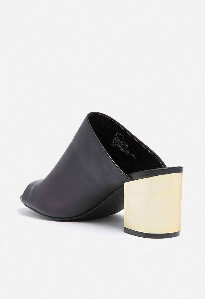 Steve Madden - Infinity