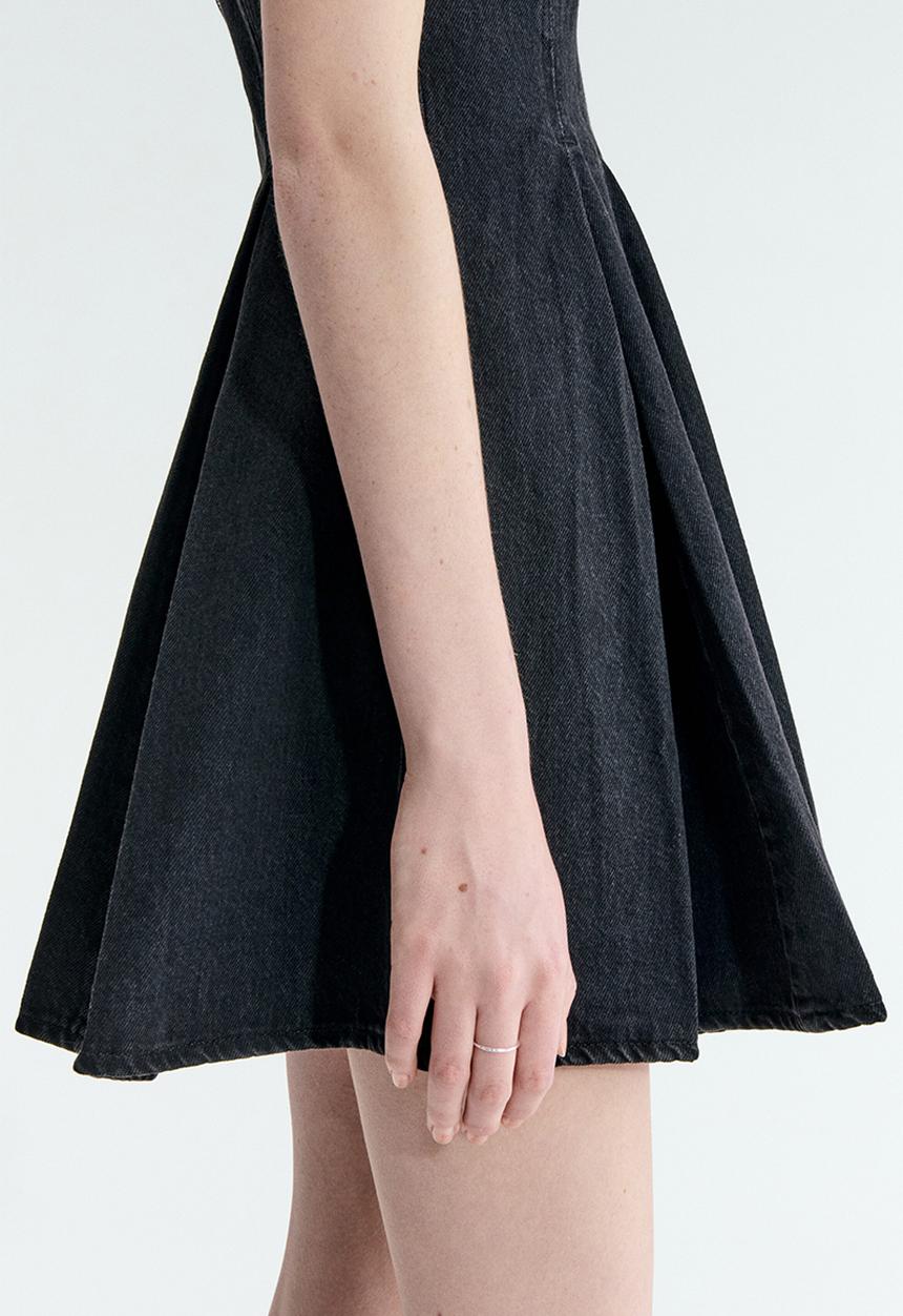 H&M - Flared-skirt denim dress - washed black