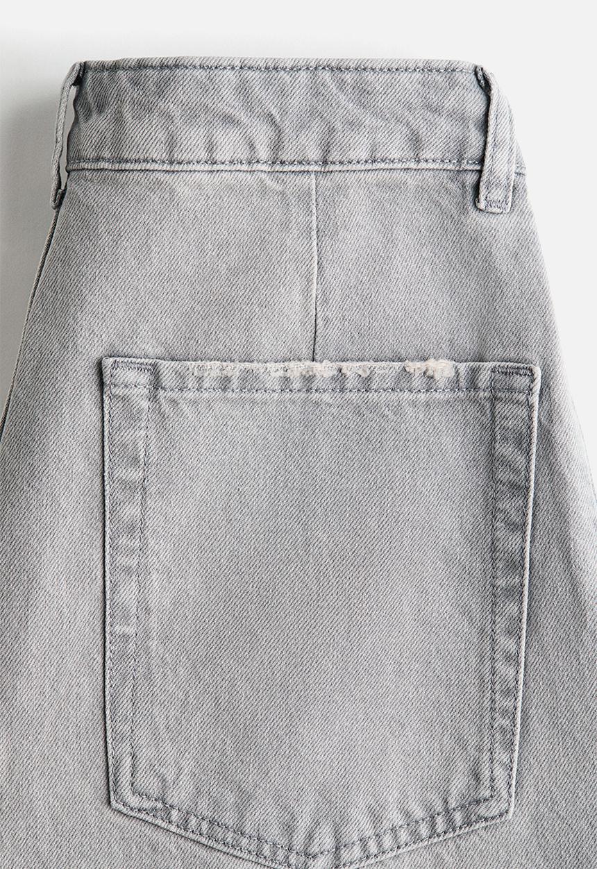 H&M - Barrel leg regular waist jeans - light denim grey