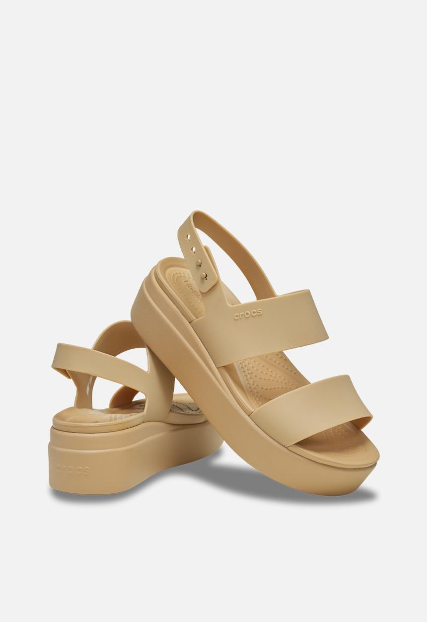 Crocs - Brooklyn Low Wedge - Cashew/Cashew