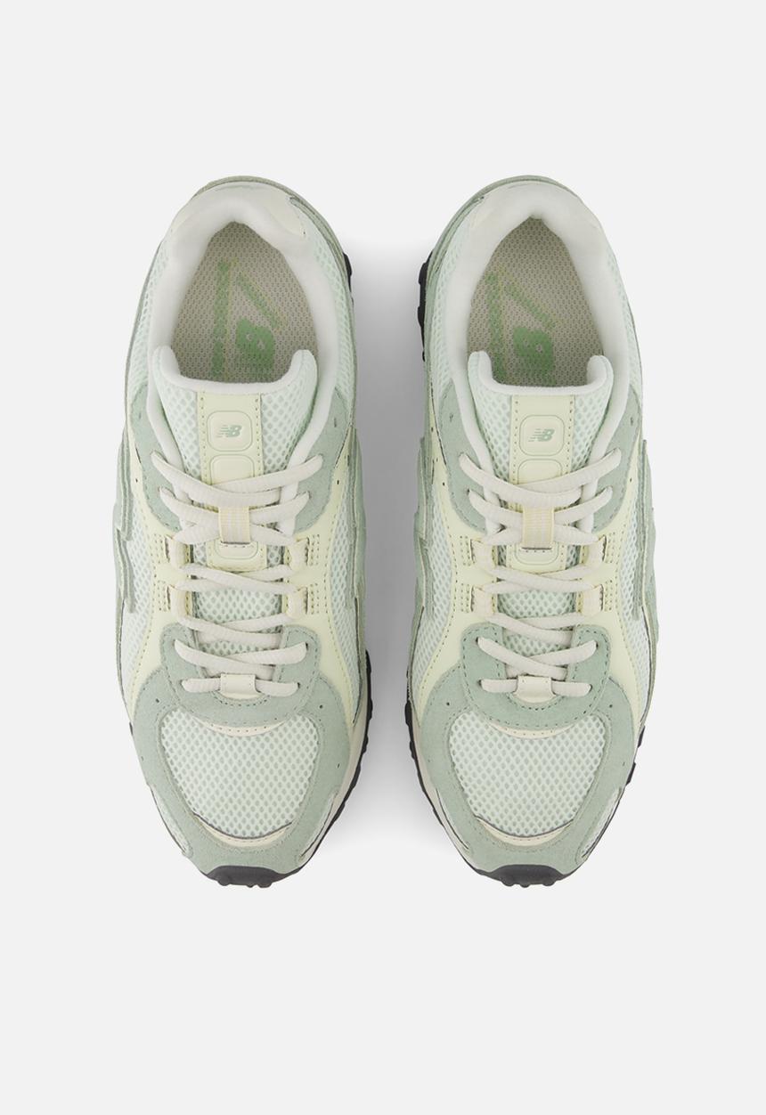 New Balance  - 204L