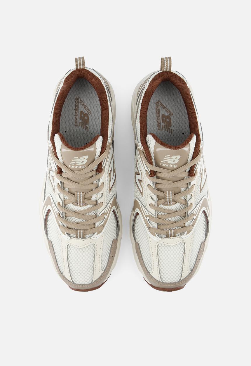 New Balance  - 530