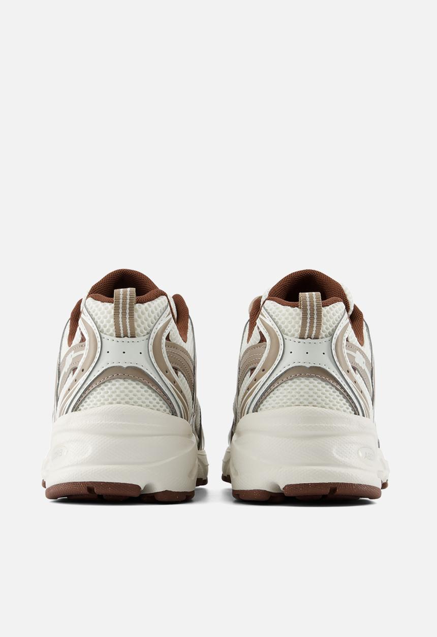New Balance  - 530