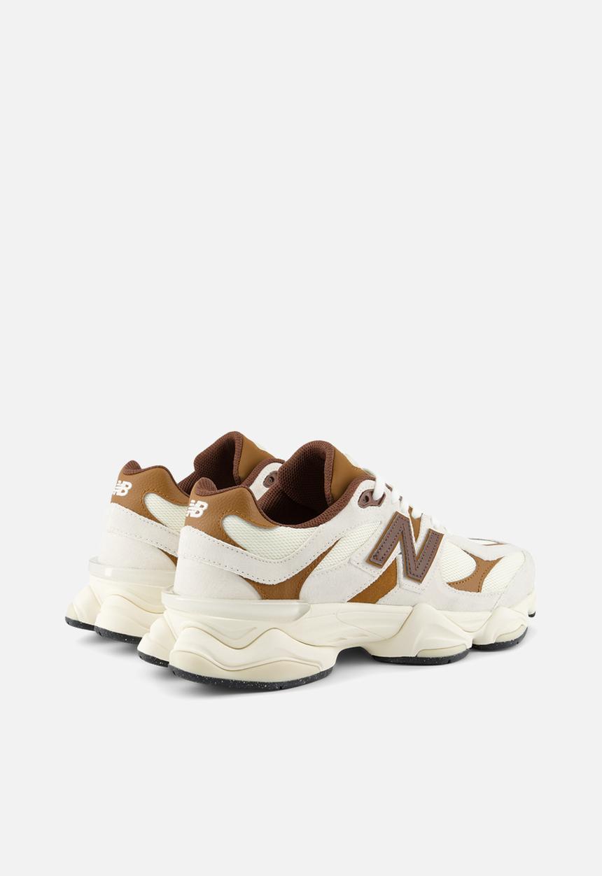 New Balance  - 9060