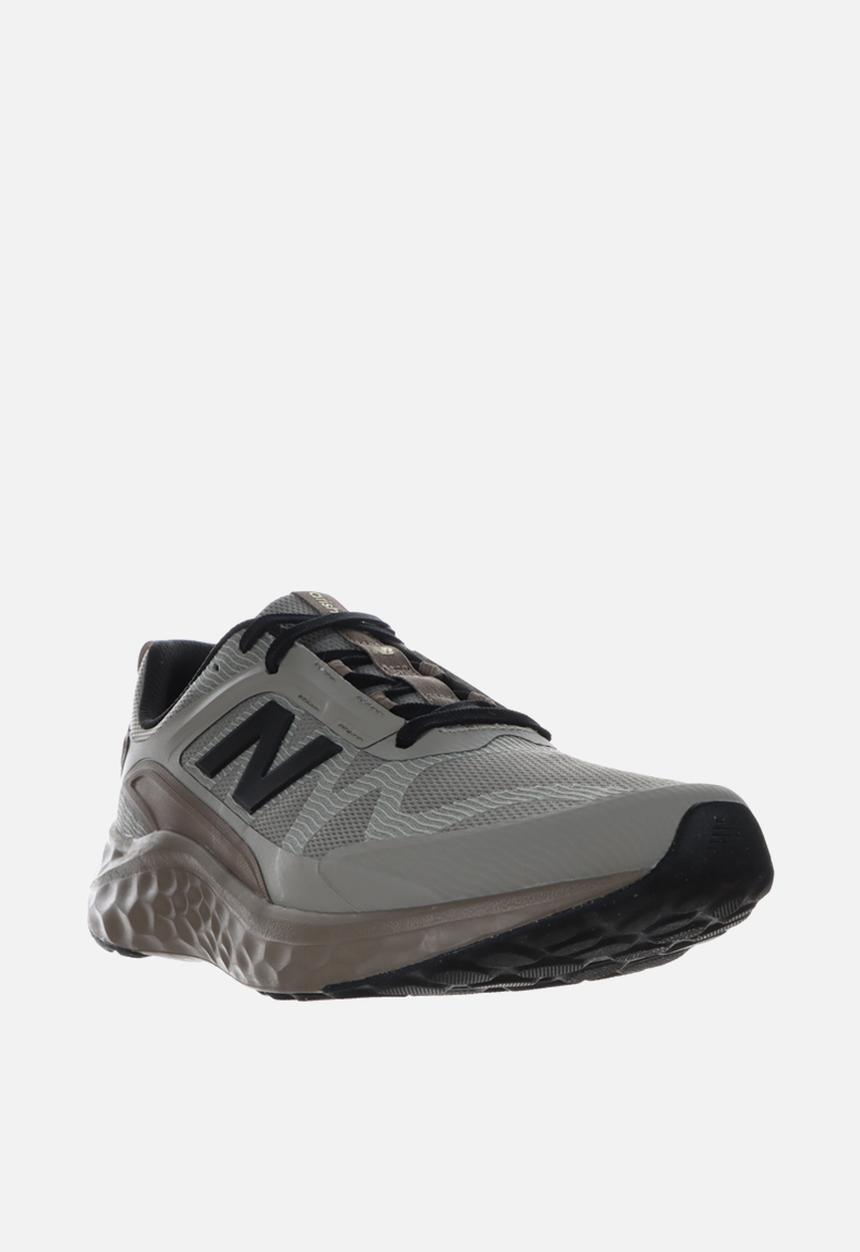 New Balance  - Fresh Foam Arishi v4 Utility