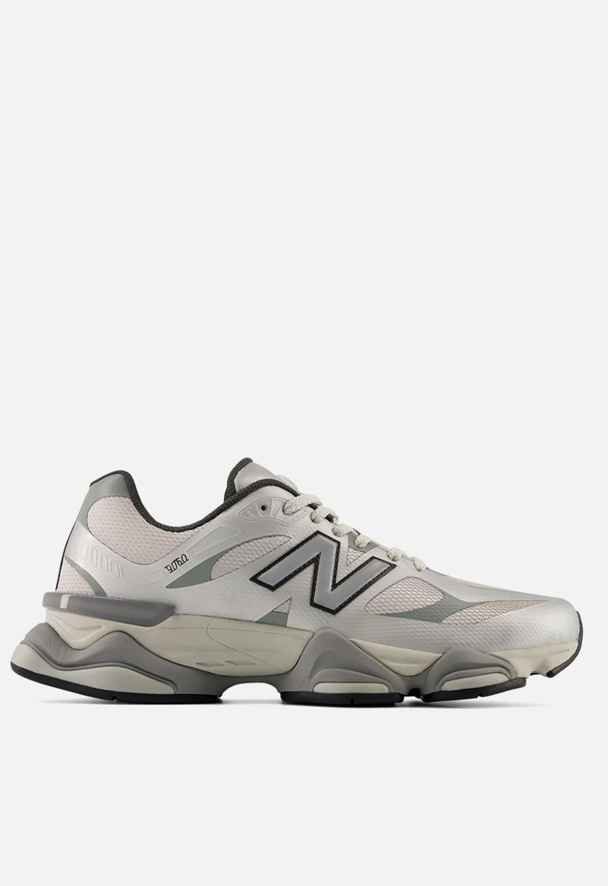 New Balance  - 9060