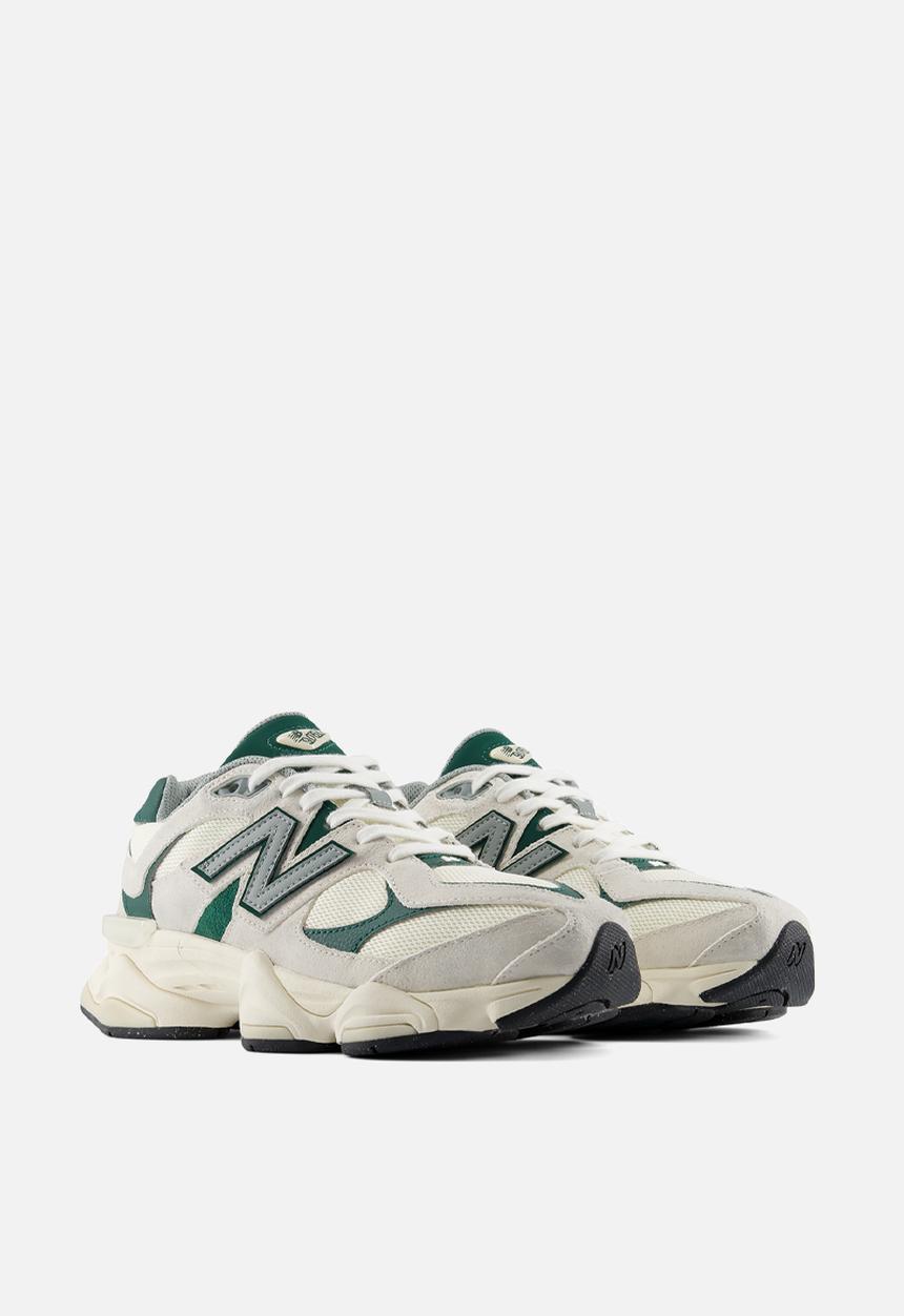 New Balance  - 9060