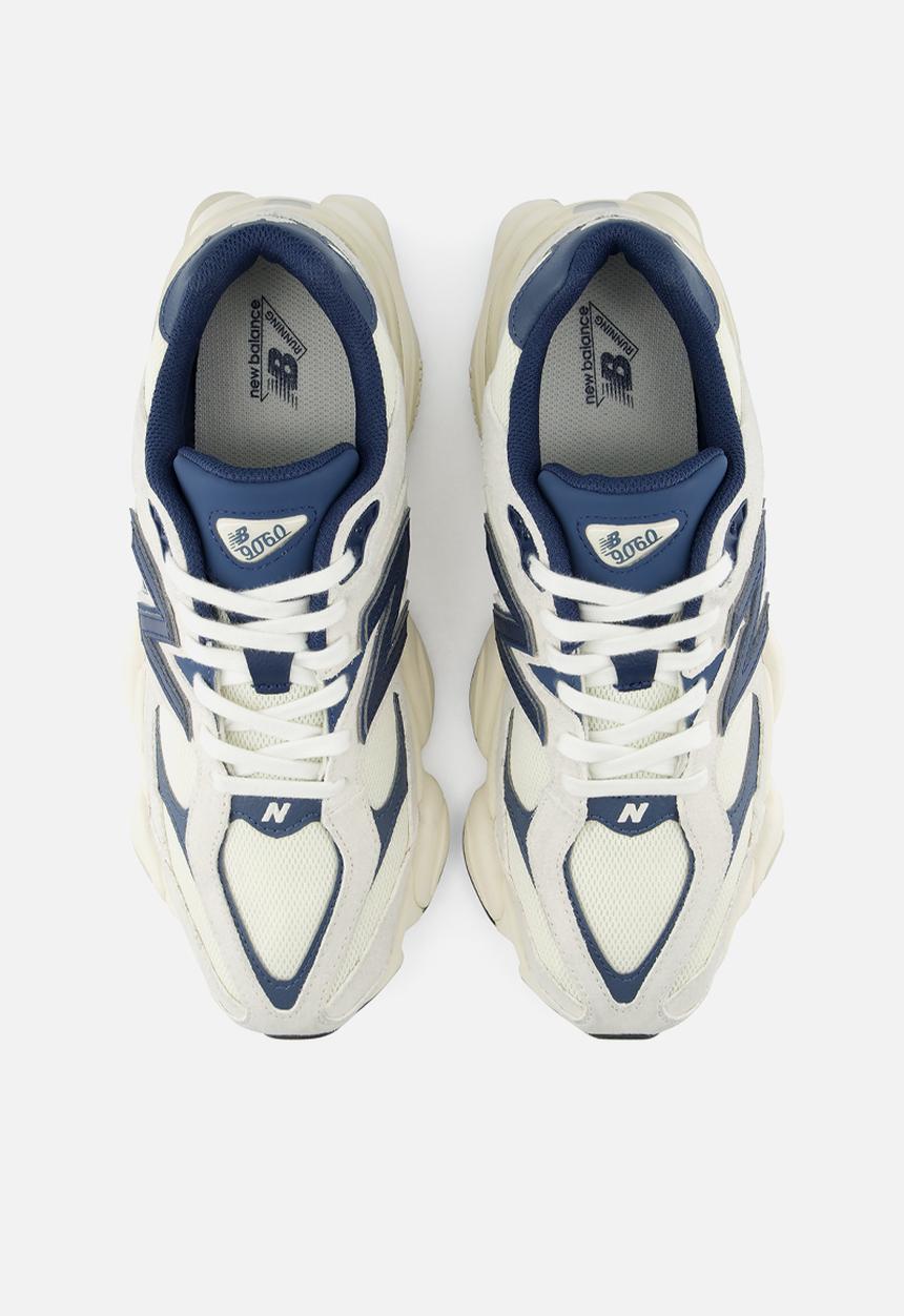 New Balance  - 9060