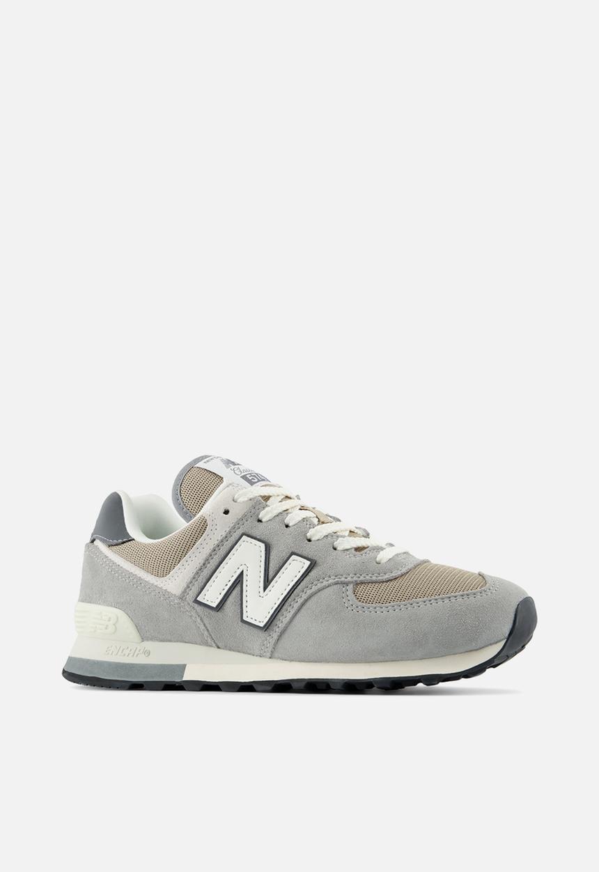 New Balance  - 574