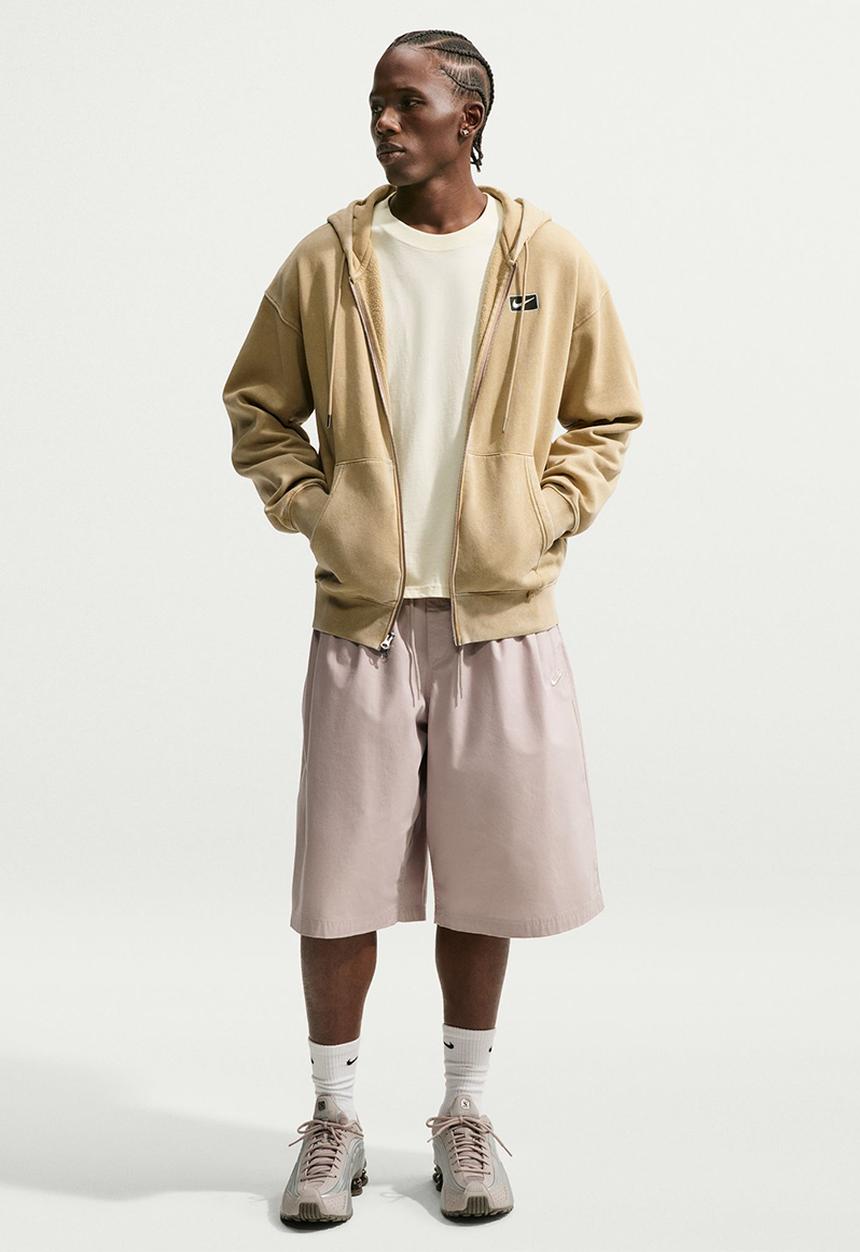 Nike - NSW Graphics Full-Zip Hoodie- Beige