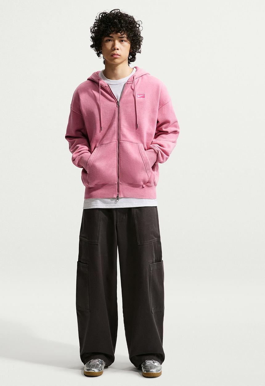 Nike - NSW Graphics Full-Zip Hoodie - Pink