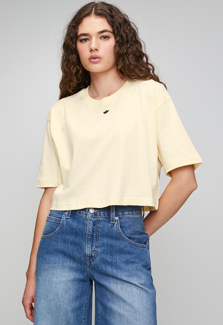 adidas Originals - Ess Crop Tee W S26 - Warm Vanilla