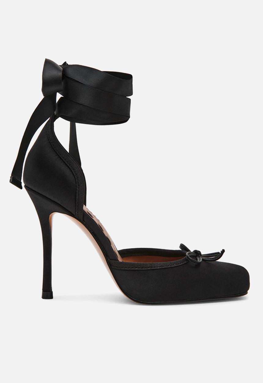 Steve Madden - Larina square toe ankle strap - black satin