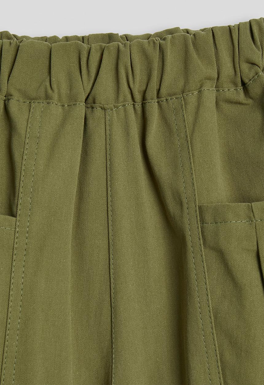 Pop Candy - Big pocket shorts - army green