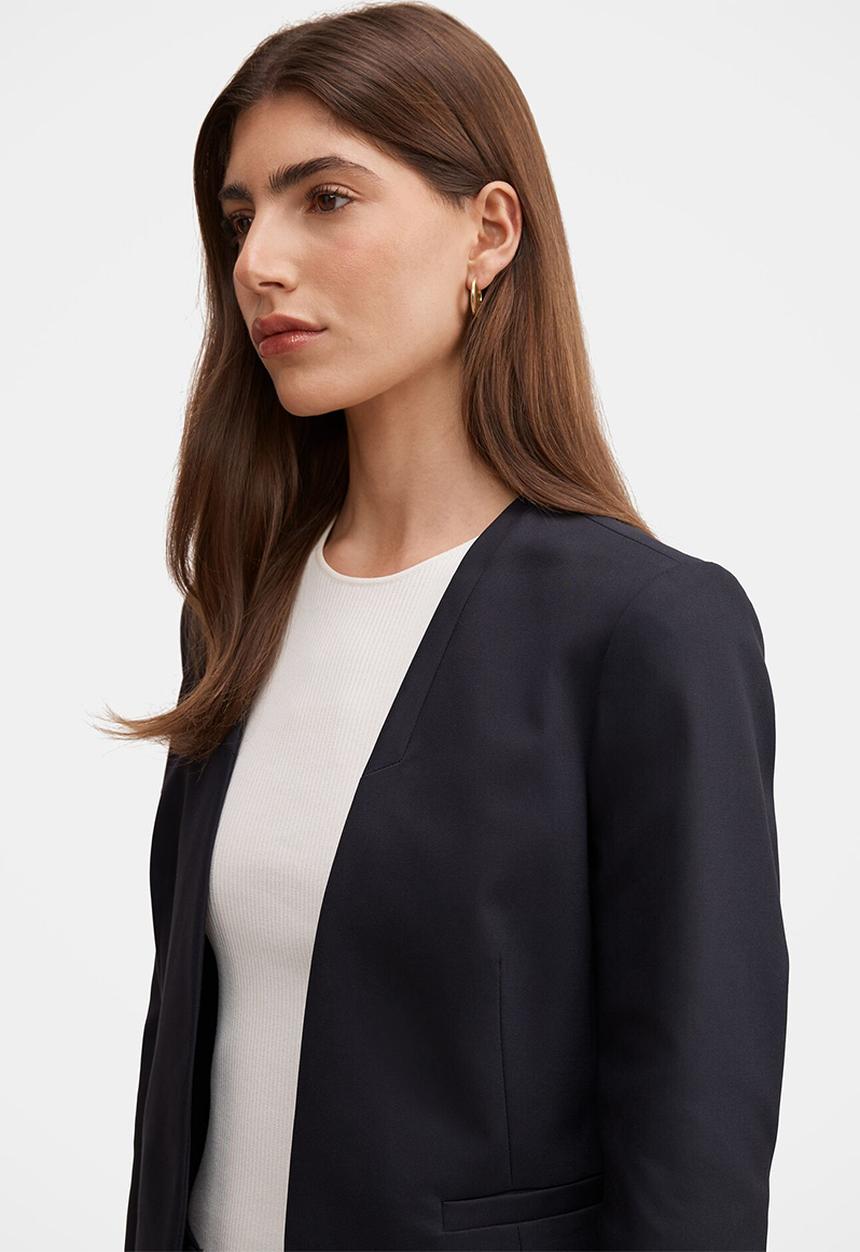 Forever New - Farrah fitted blazer in navy suit