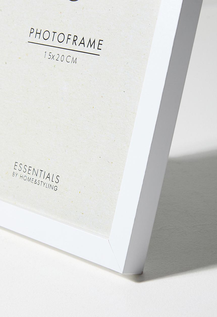 H&S - Essential Frame - White