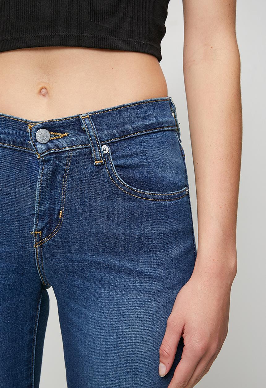 Levi’s® - Curvy Flare Jeans - Beats