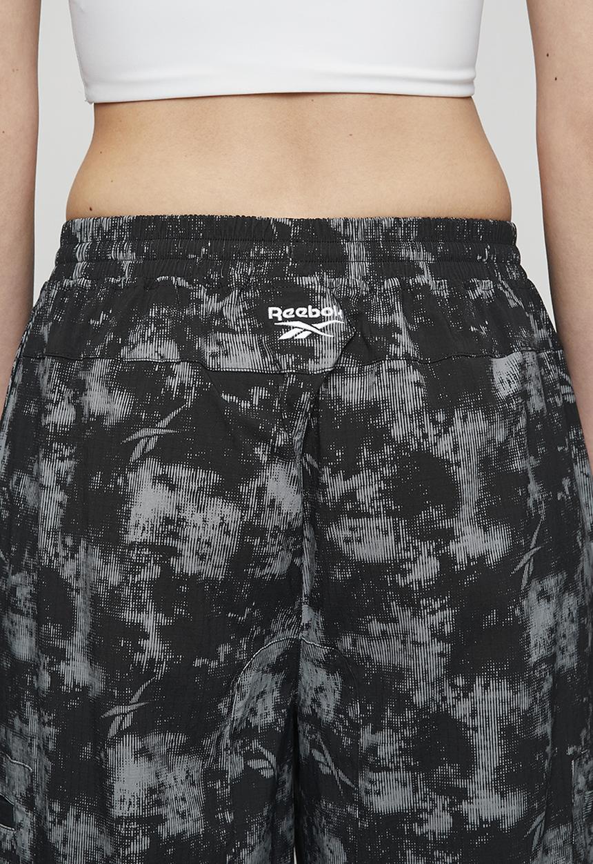 Reebok - Alt Sport Camo Balloon Pant - Camo Aop