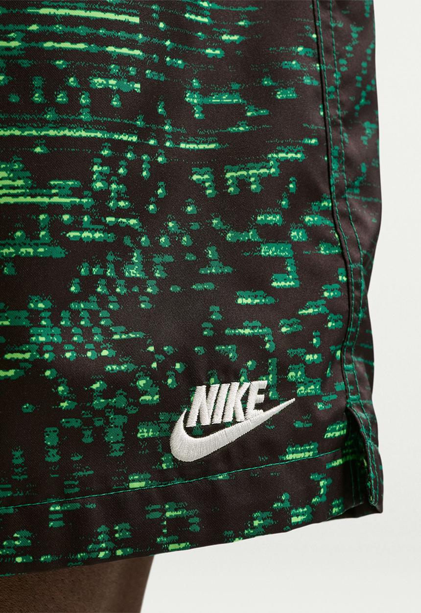 Nike - NSW  Woven Flow Scifi Shorts- Green Malct/Sail