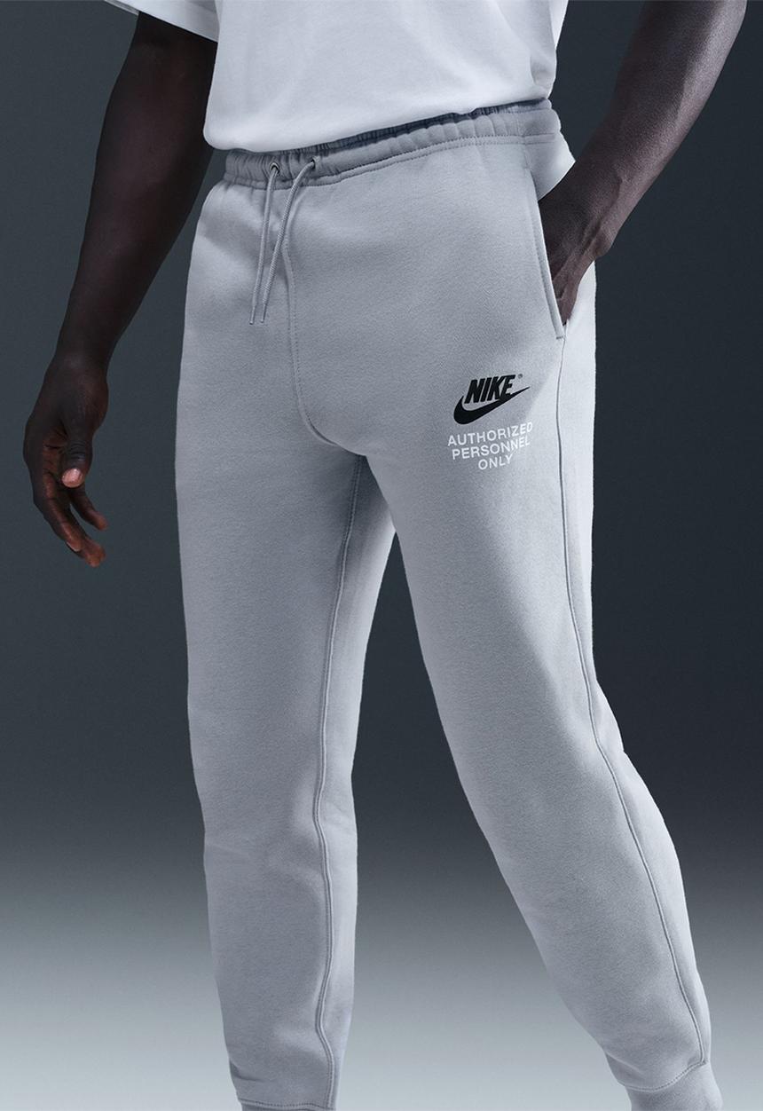 Nike - NSW Club Authorised Joggers, - Wolf Grey