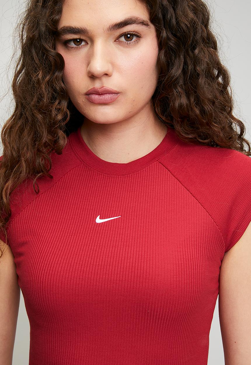Nike - W Nsw Chill Knit Rib Top Black Colourway - Tough Red/White