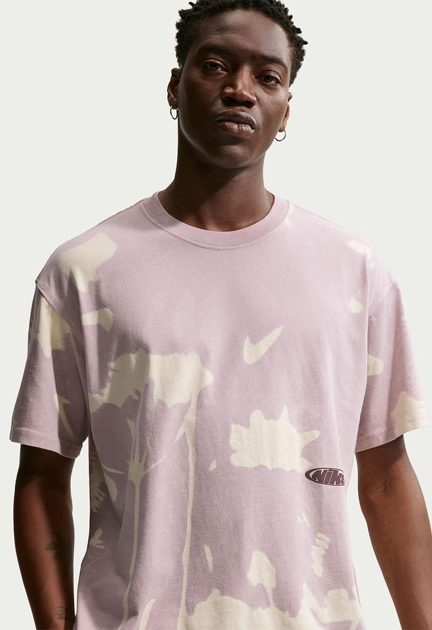 Nike - NSW Floral Loose Edition T-Shirt -Lilac/Wht