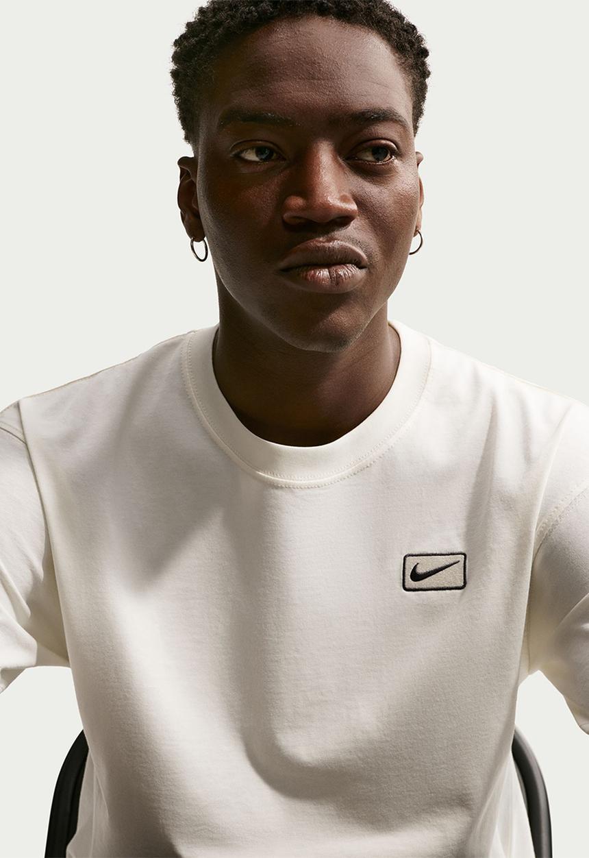 Nike - Nsw Sf Gfx Ss Tee - Sail