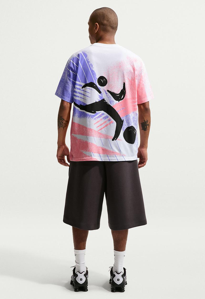 Nike - NSW Loose fir "Postage Stamp" T-Shirt - White