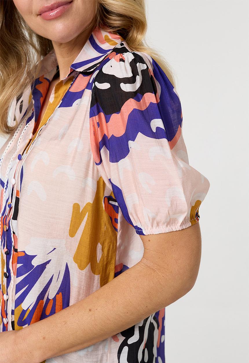 MANDI - S/S Covered Button Through Printed Blouse With Lace Trim On Chest - Multi Pink