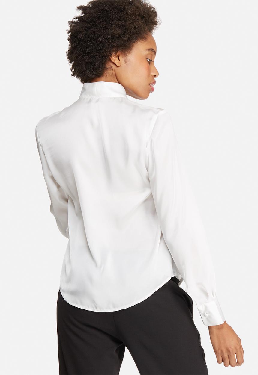 dailyfriday - Satin kitty bow blouse