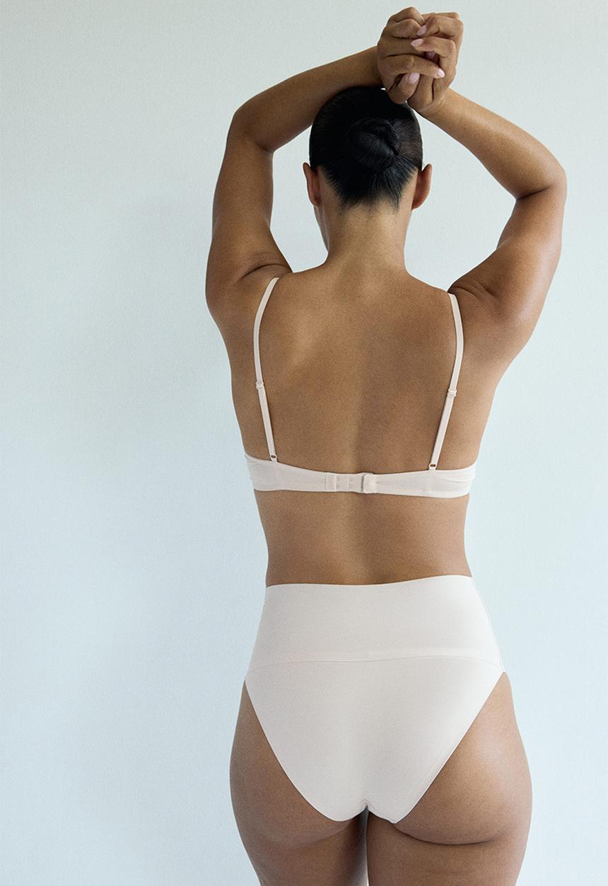 H&M - 2-pack padded underwired microfibre bras - light beige/burgundy