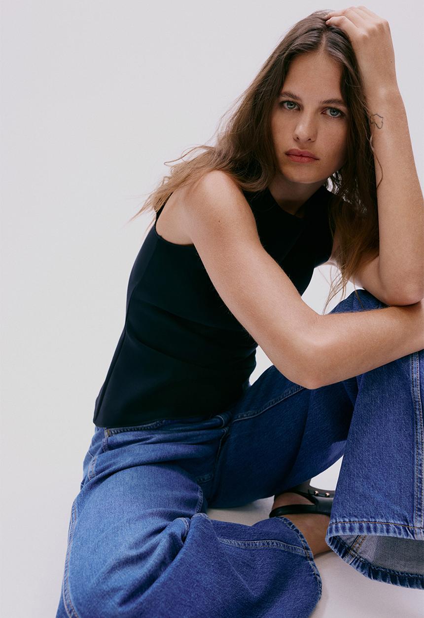 H&M - Asymmetric top - black
