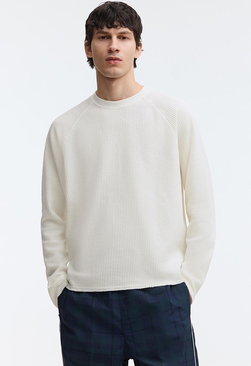 H&M - Regular fit long-sleeved waffled top - cream