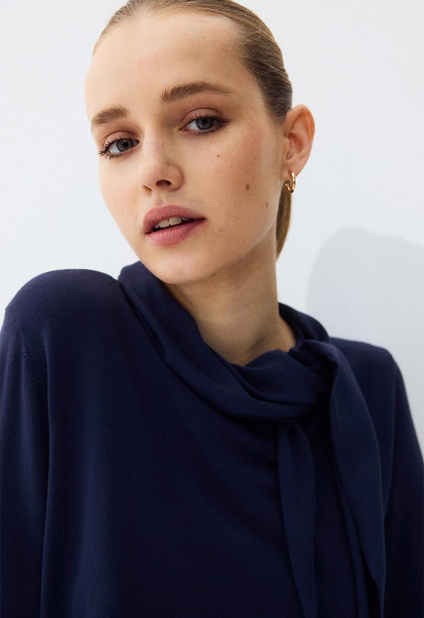 H&M - Scarf-collar jumper - navy blue