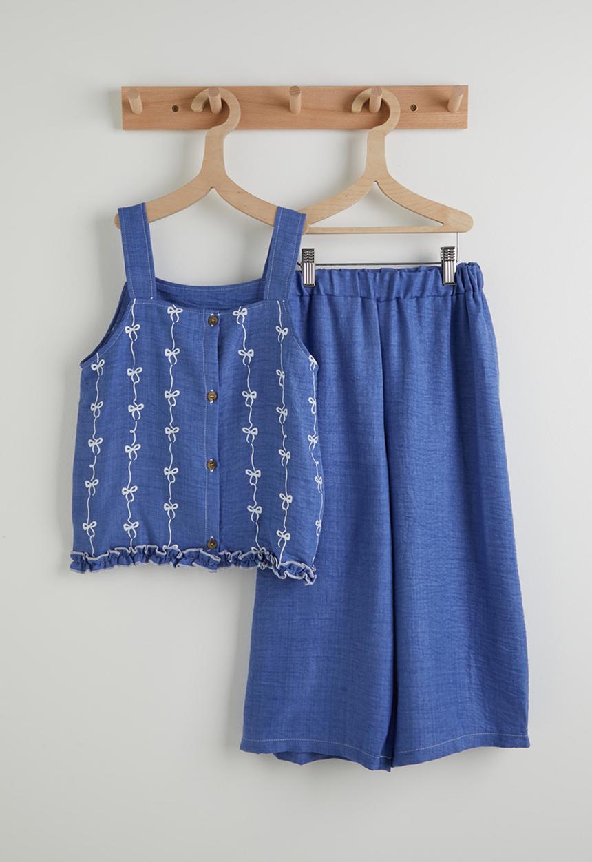 Pop Candy - Camisole-style top with jeans - blue