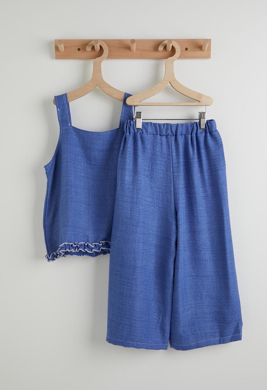 Pop Candy - Camisole-style top with jeans - blue