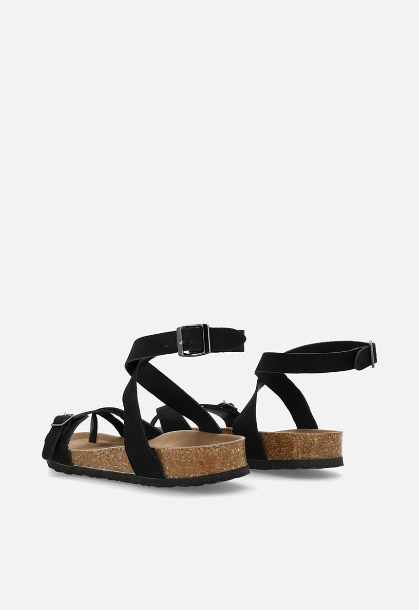 Pop Candy - Criss cross strapped sandals - black