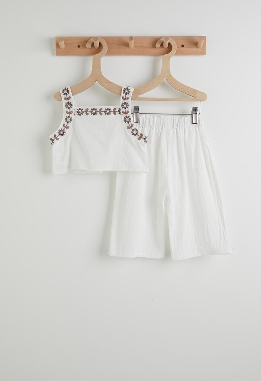 Pop Candy - Embroidered top and wide leg jeans - white