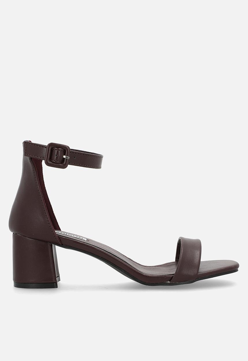 Madison® - Amira 4 open toe ankle strap - burgundy