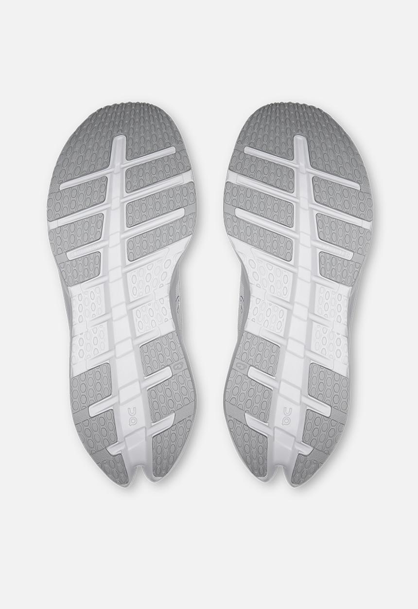 ON Running - Cloudrunner 3