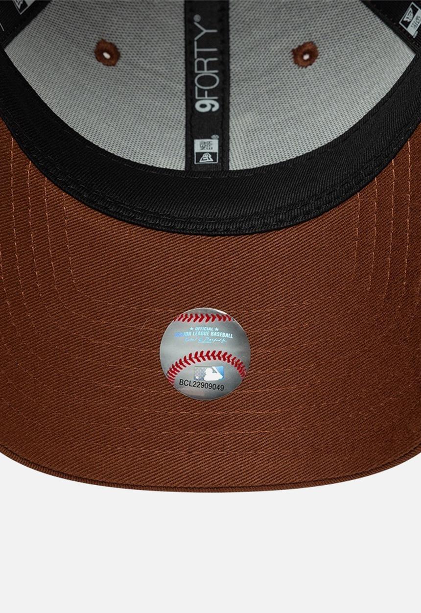 New Era - Female League Ess Midi 9Forty® - Dark Brown