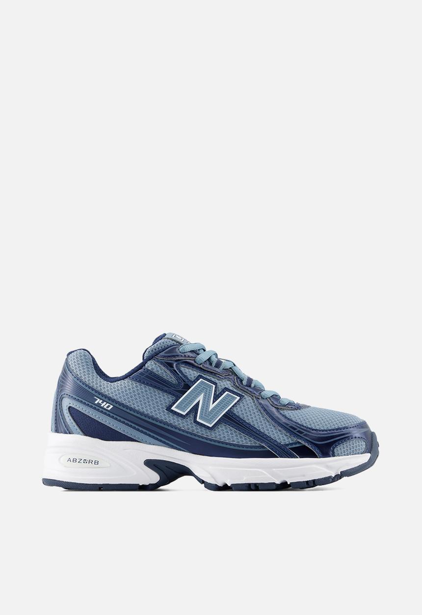 New Balance  - 740 Grade School