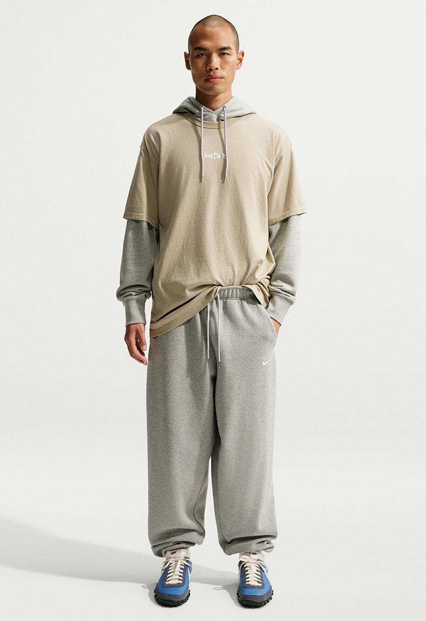 Nike - NSW Premium Essentials Loose T-Shirt - Desert Khaki