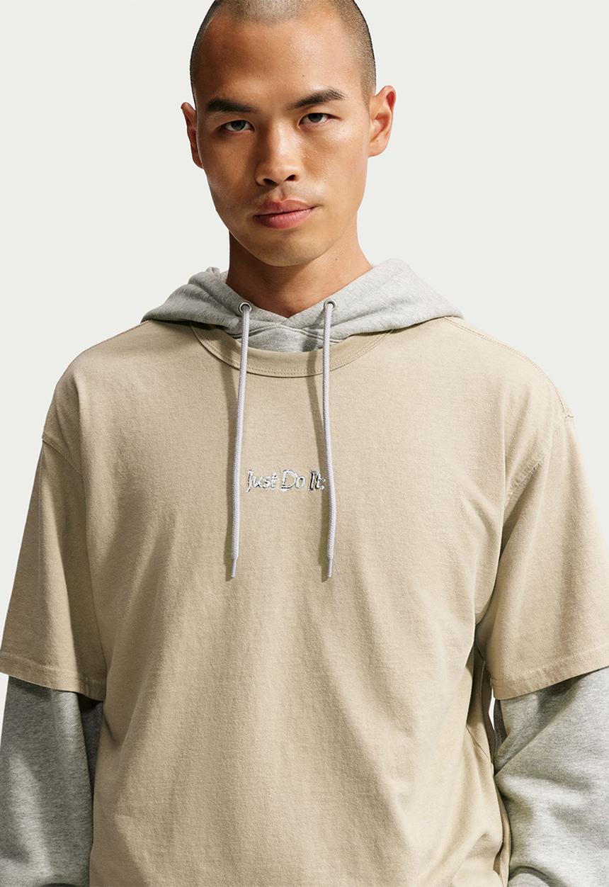 Nike - NSW Premium Essentials Loose T-Shirt - Desert Khaki
