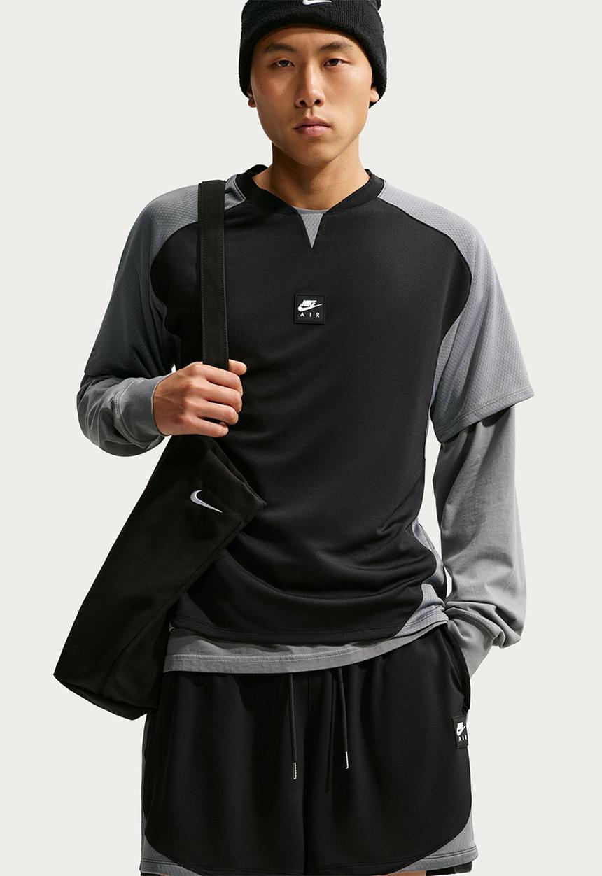 Nike - Air Wing Short  - Smoke Grey/Black