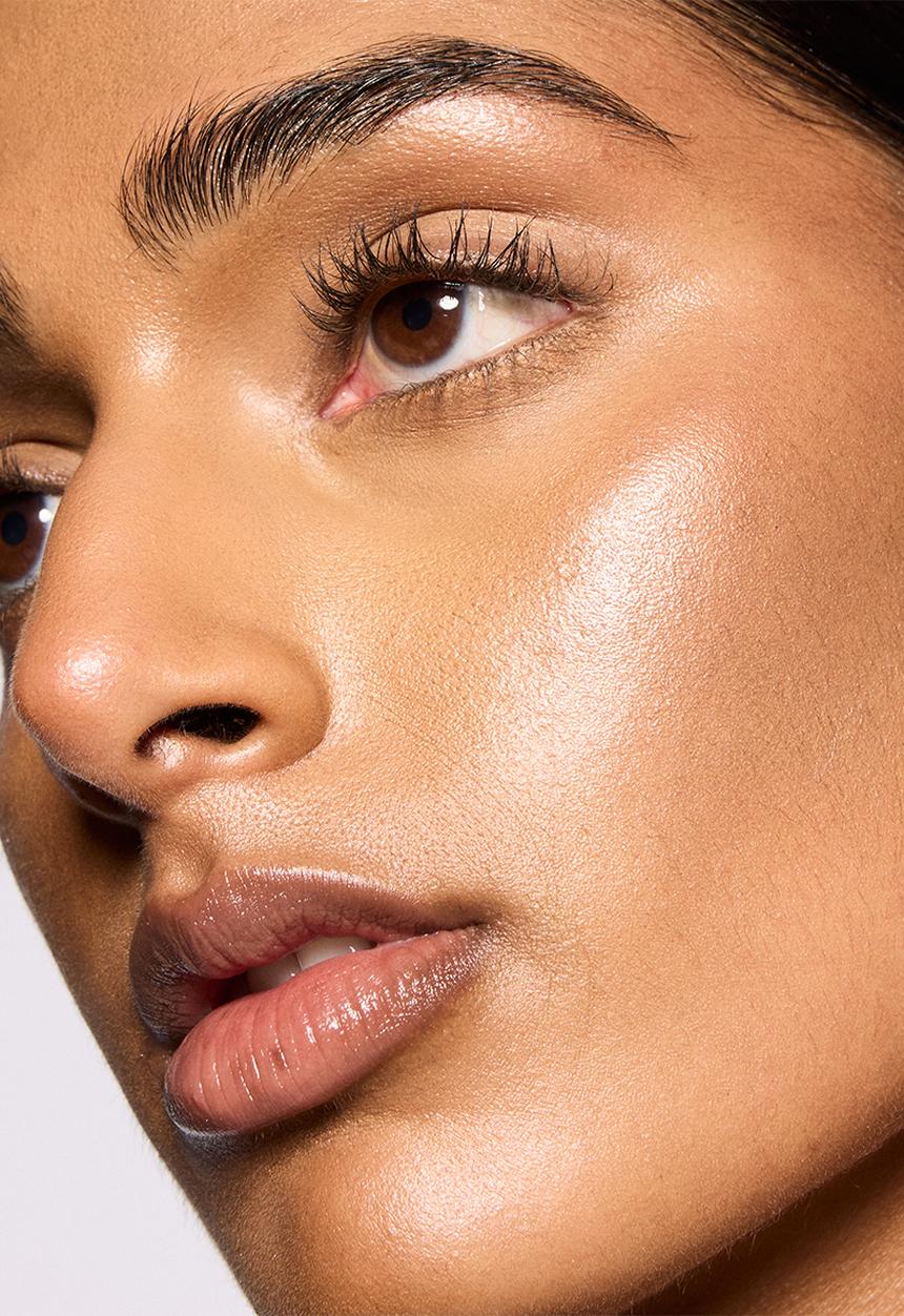 MAC - Glowplay Bouncy Highlighter - GlowZone