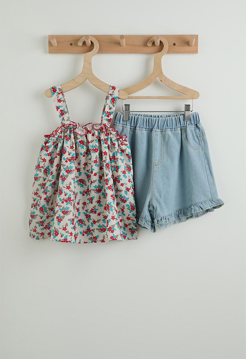 Pop Candy - Floral camisole top and ruffle denim shorts - multi 